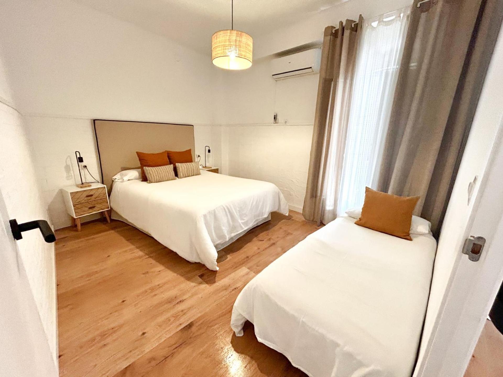 Apartamento Plaza Castilleja de la Cuesta Esterno foto
